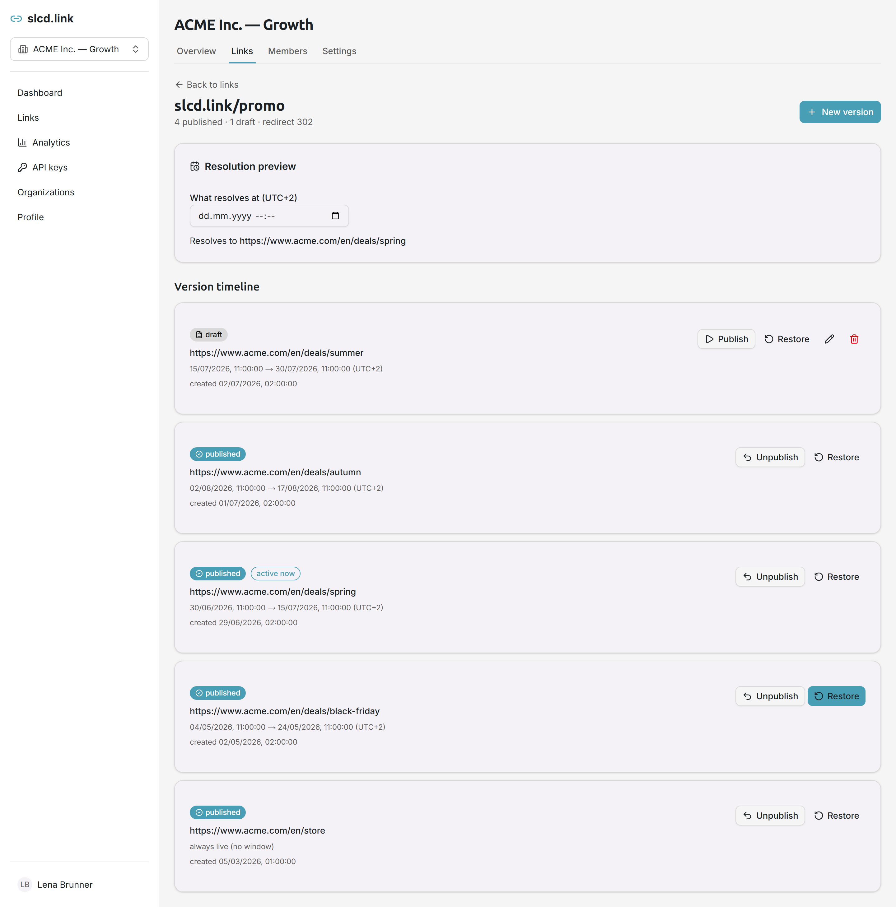 Version timeline and resolution preview